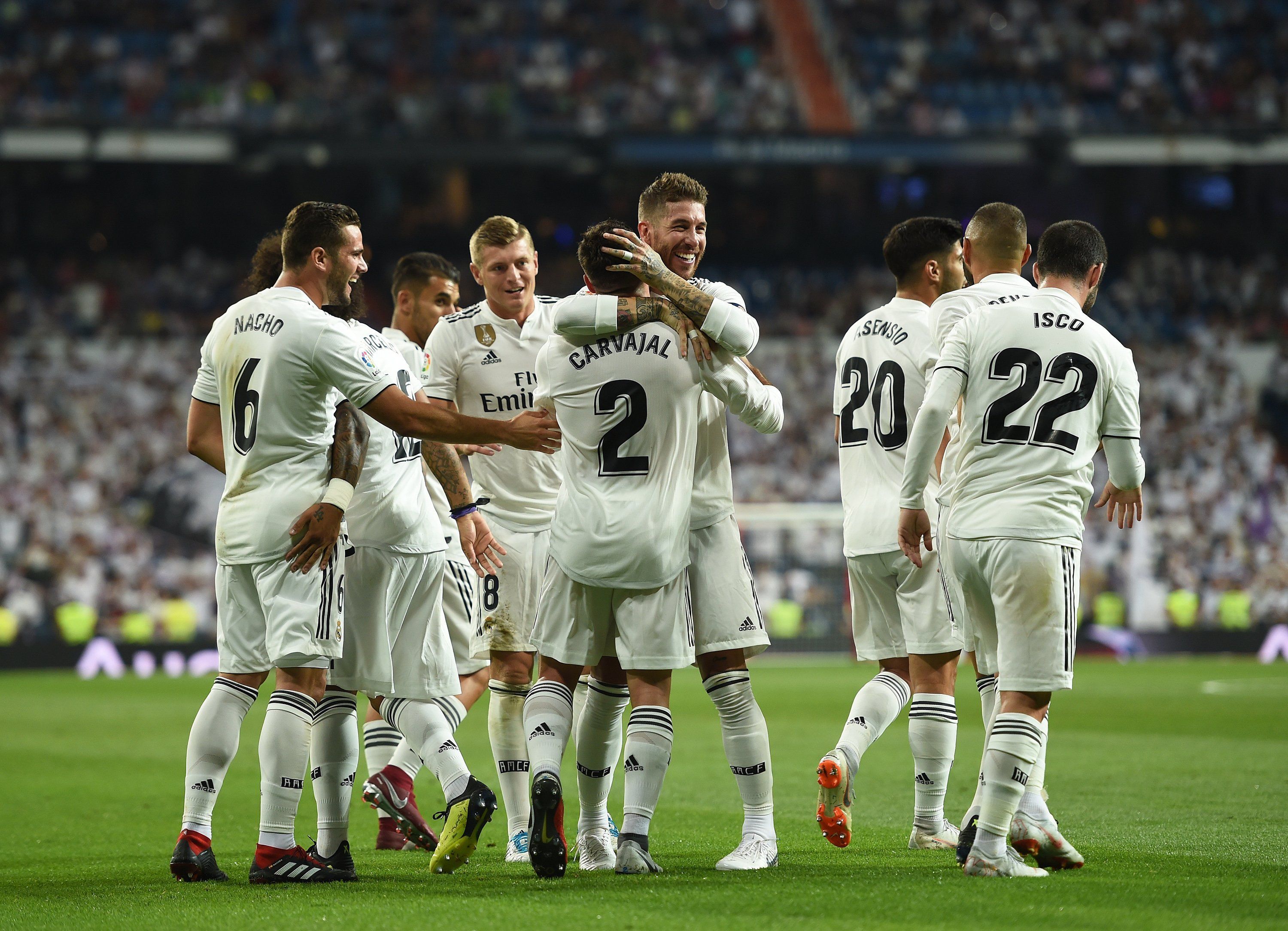 3000x2169 Real Madrid celebating goal Wallpaper