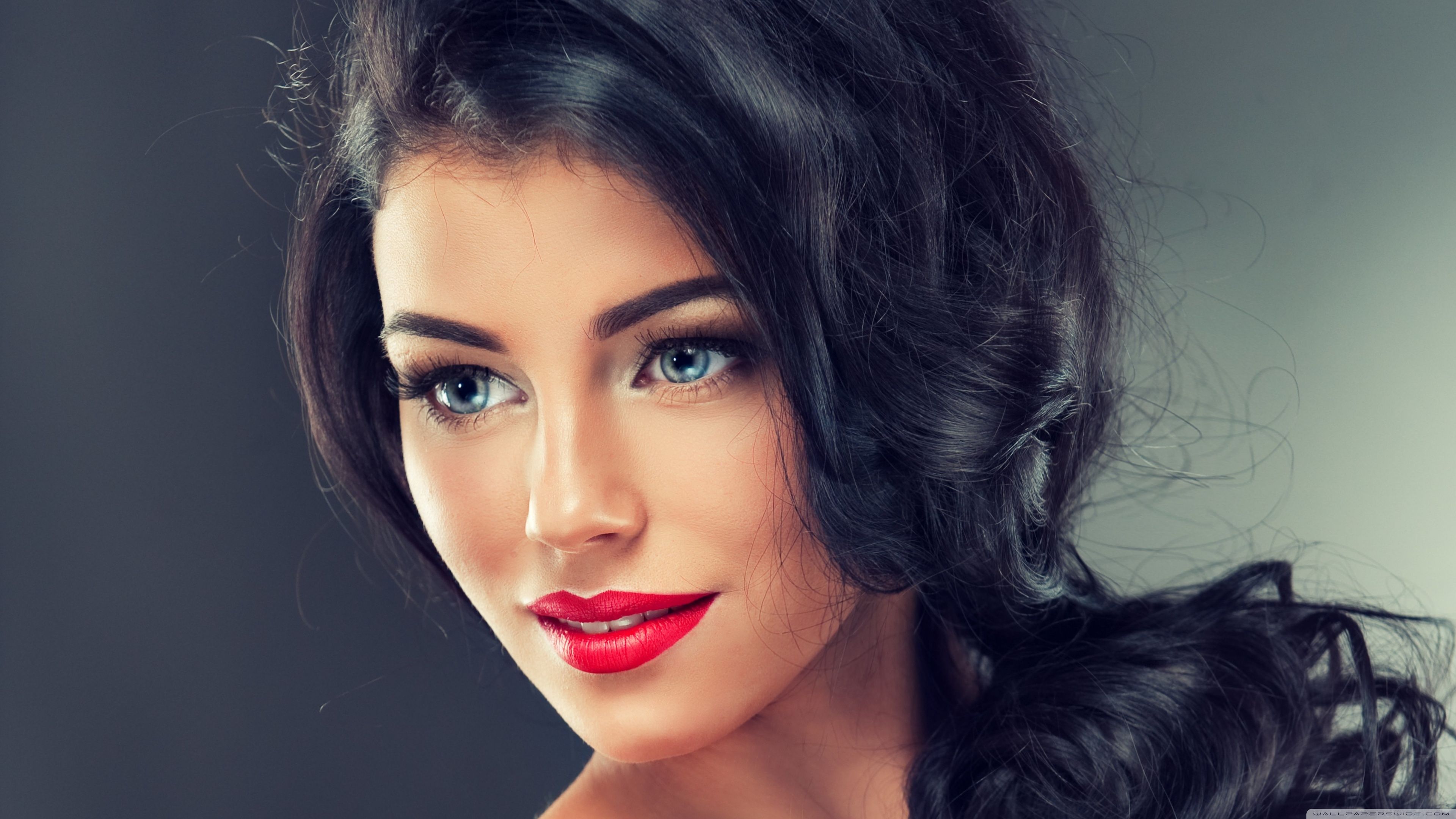 3840x2160 Beautiful Women 4k Wallpaper