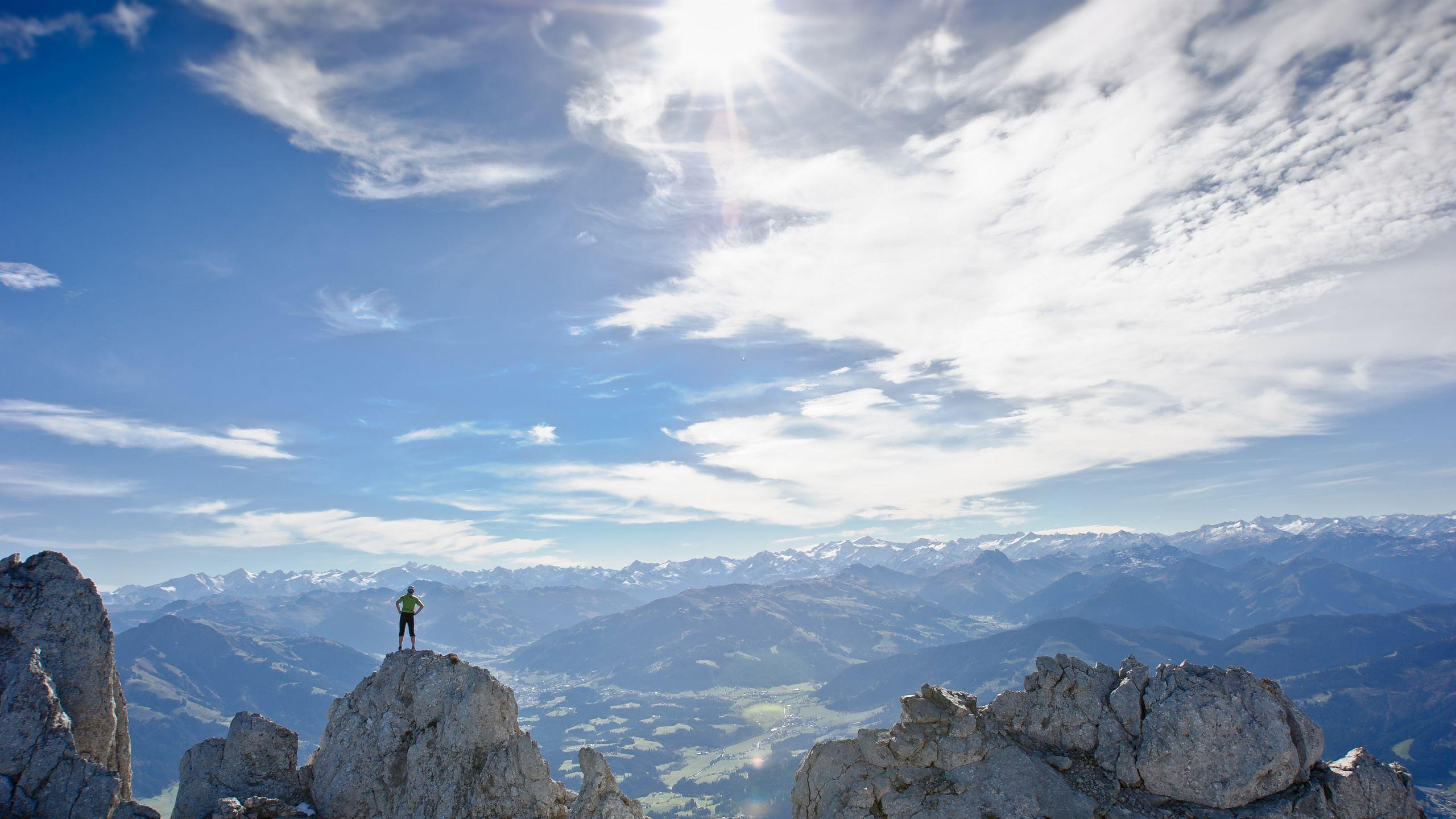 2560x1440 Hiking & climbing