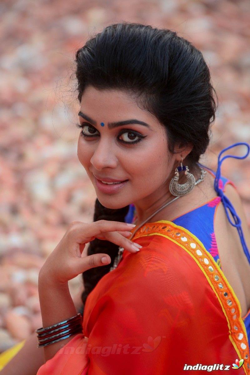800x1200 Satna Titus Photo Actress photo, image, gallery
