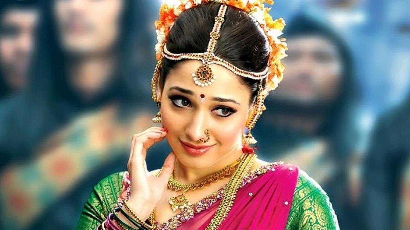 1366x768 Tamil Actress HD Wallpaper 1366x768
