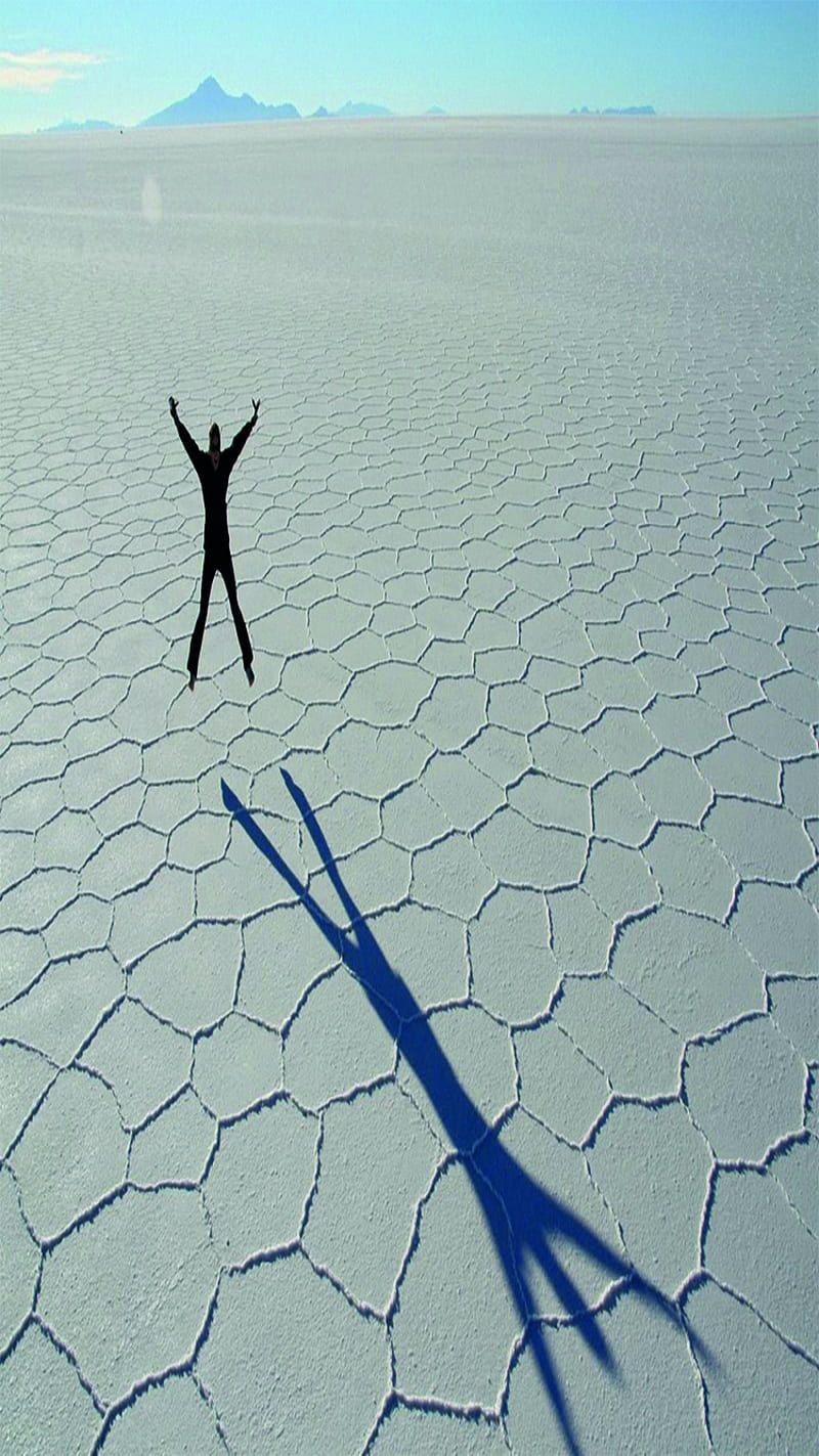 800x1423 Uyuni Salt Desert, background, jump