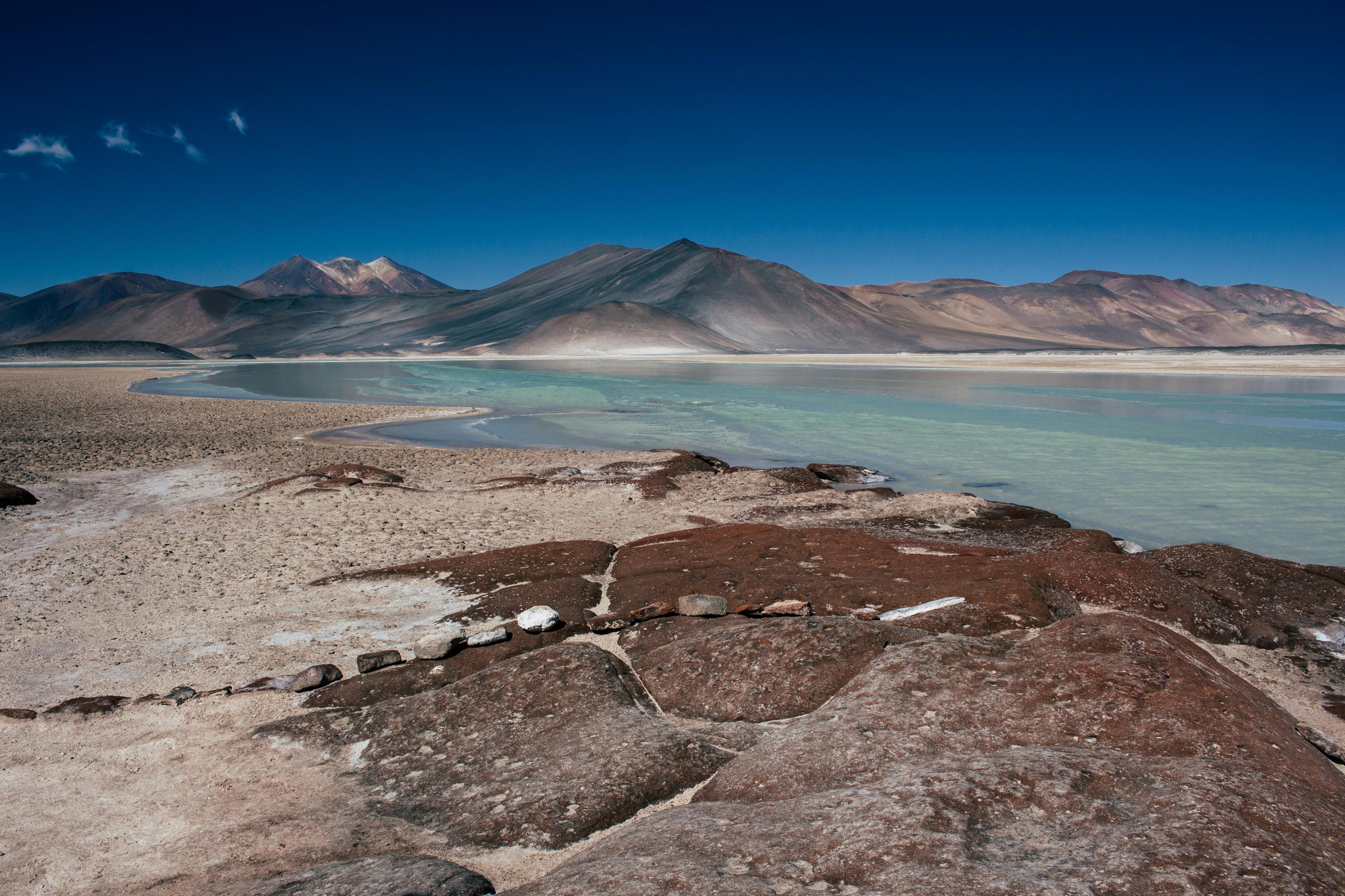 4922x3281 Desert and Mountains with Dried Lake
