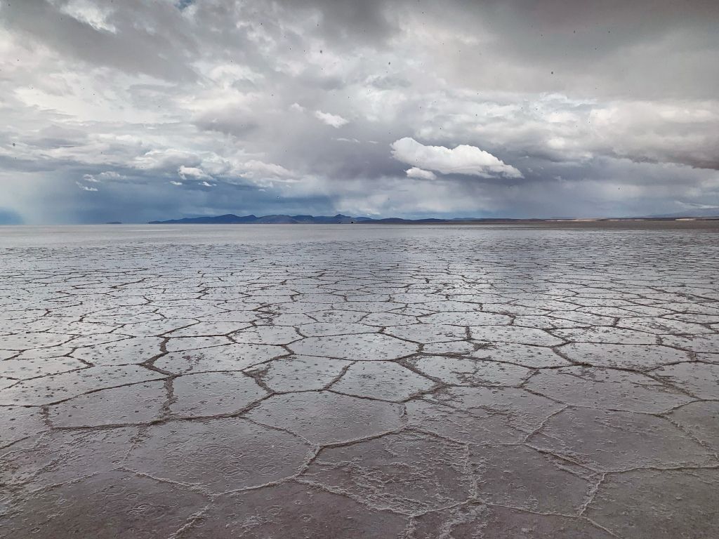 1024x768 Stunning Salt Flats