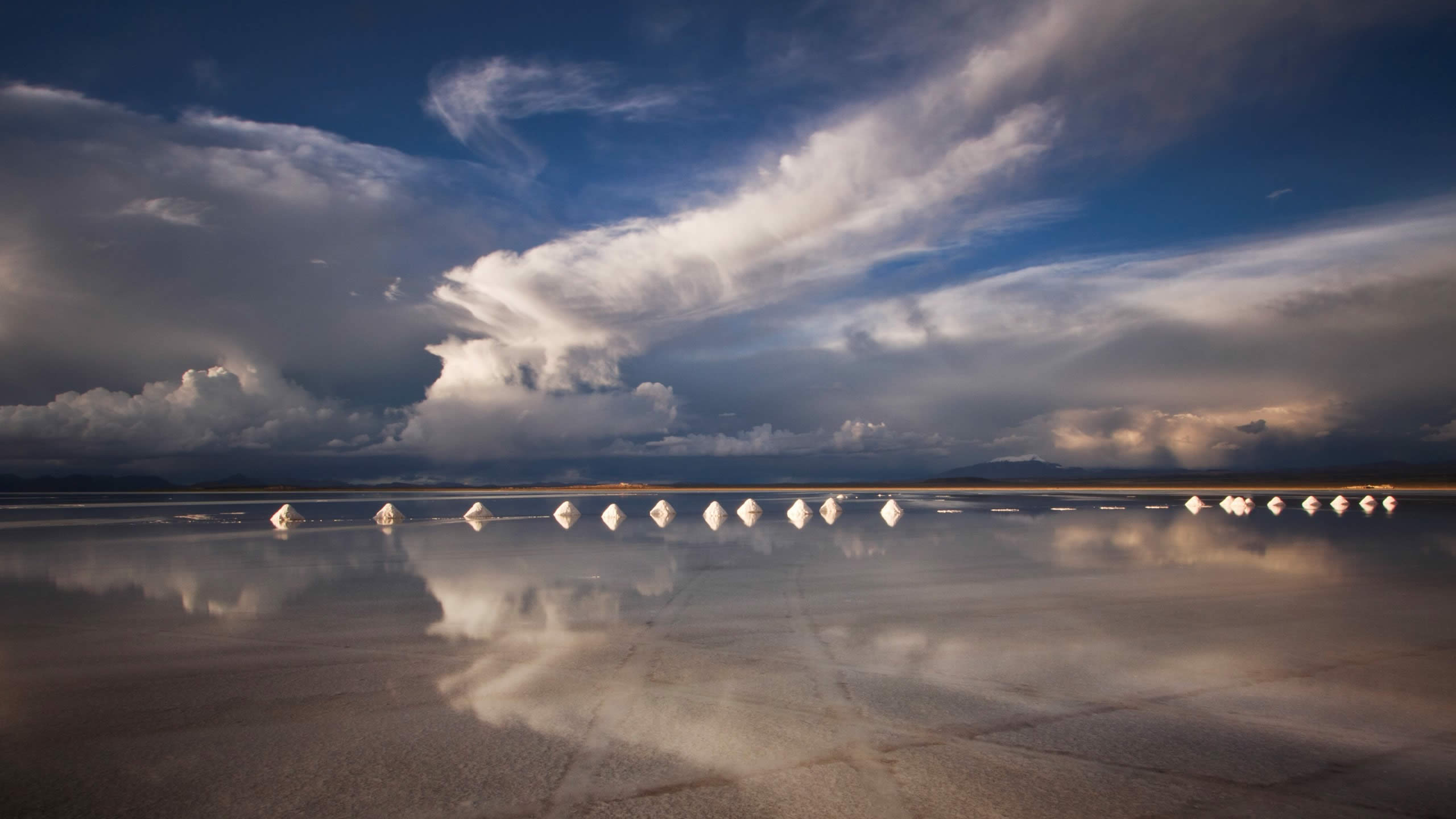 2560x1440 Uyuni Reflection