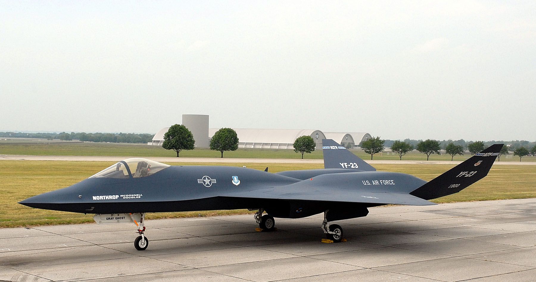 1800x950 Northrop McDonnell Douglas YF 23A Black