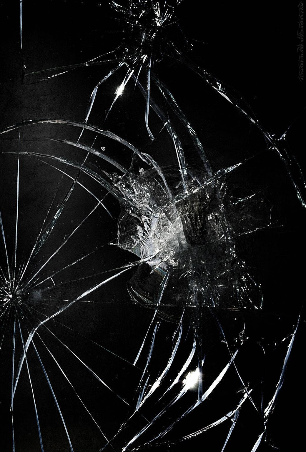 1040x1536 Cracked Screen Wallpaper