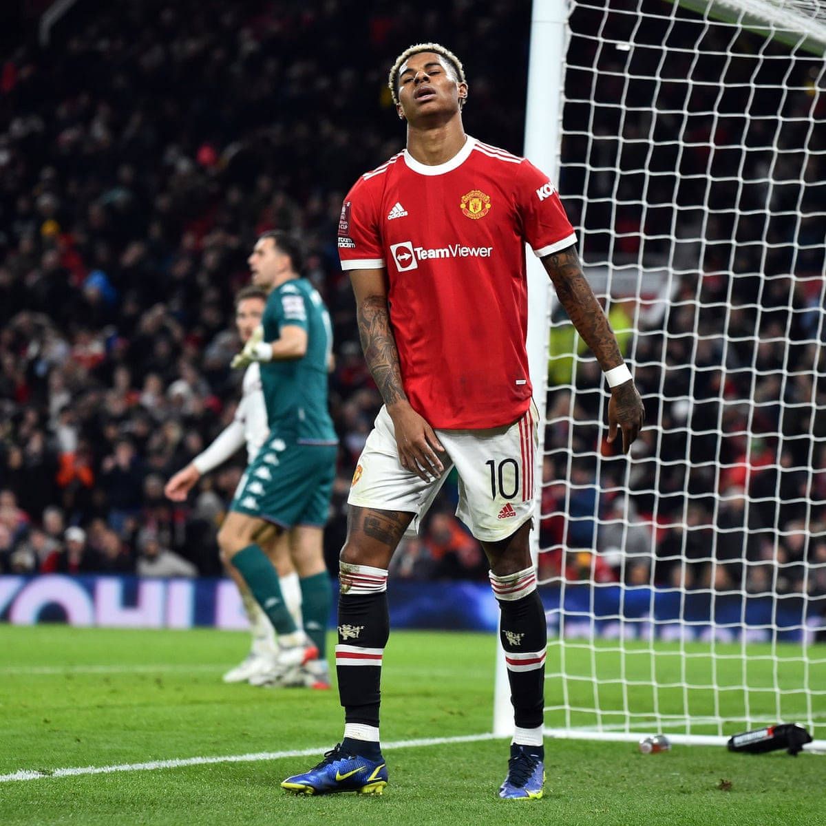 1200x1200 Marcus Rashford Goal Post Wallpaper