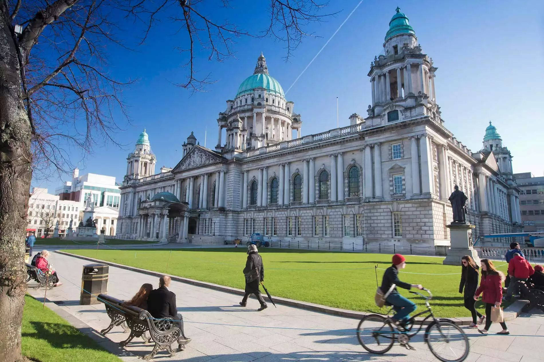 1900x1265 Belfast Wallpaper