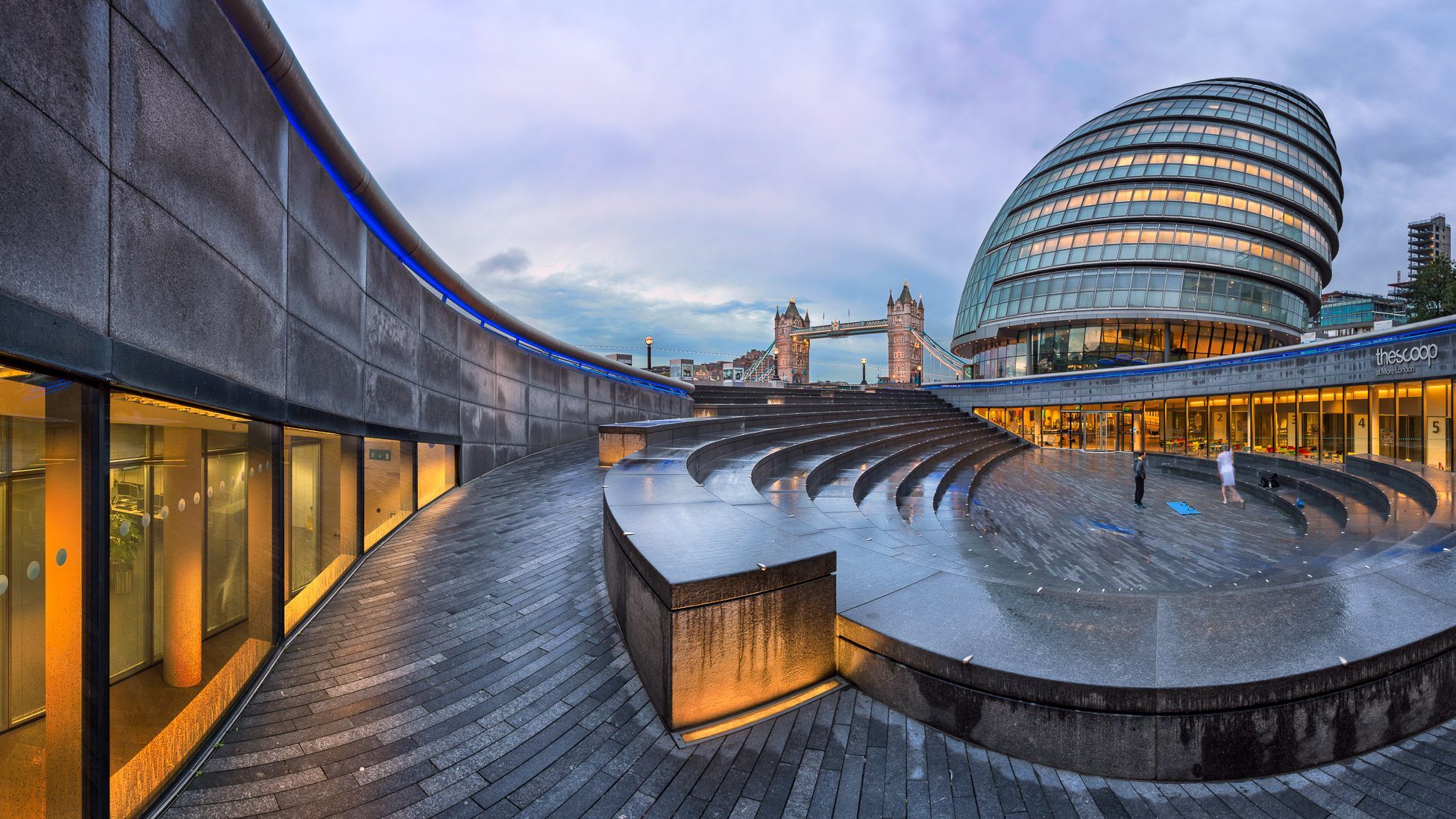 1952x1098 Panorama of London City Hall in