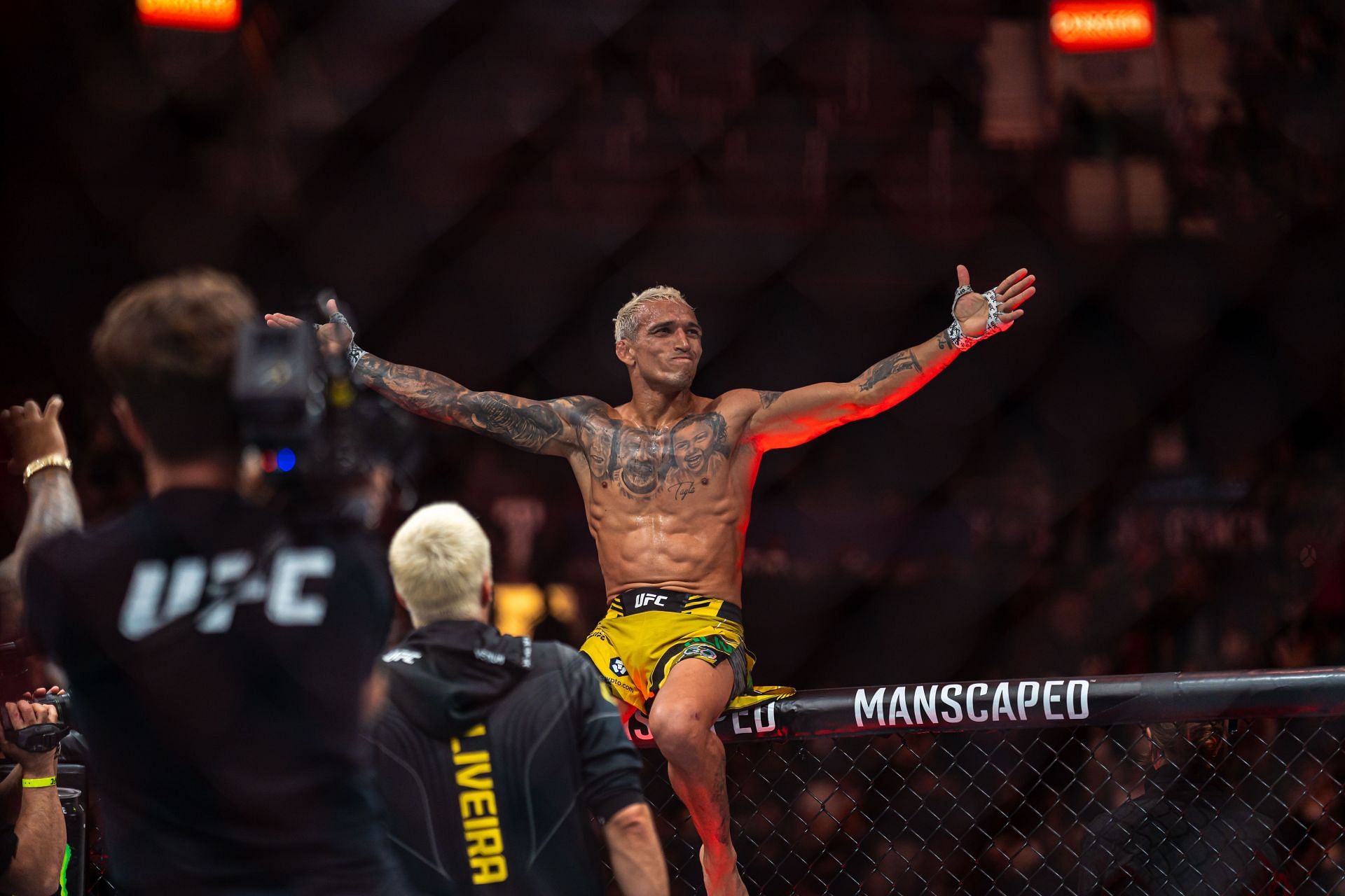 1920x1280 Sorry everyone- Charles Oliveira