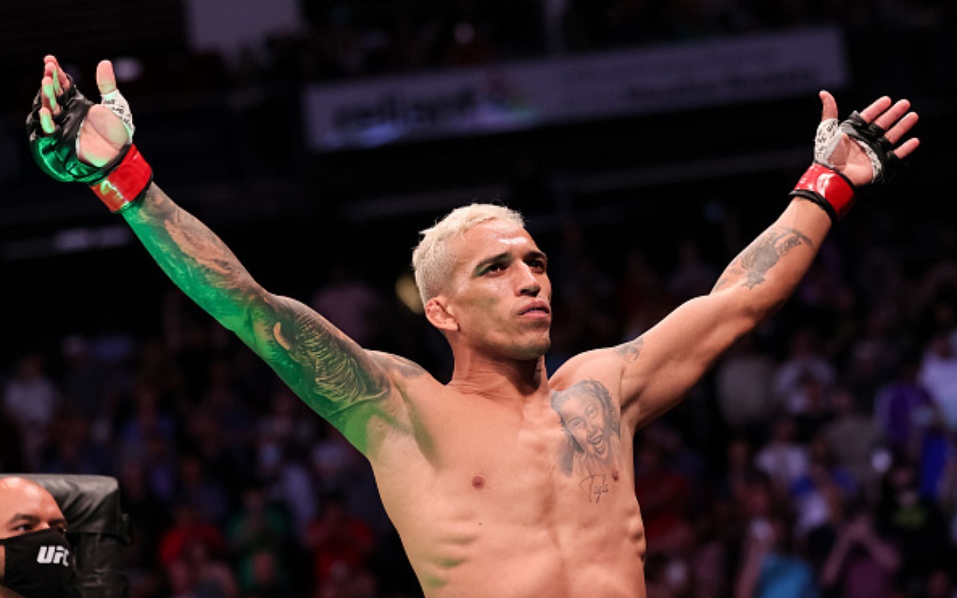 1920x1200 Charles Oliveira