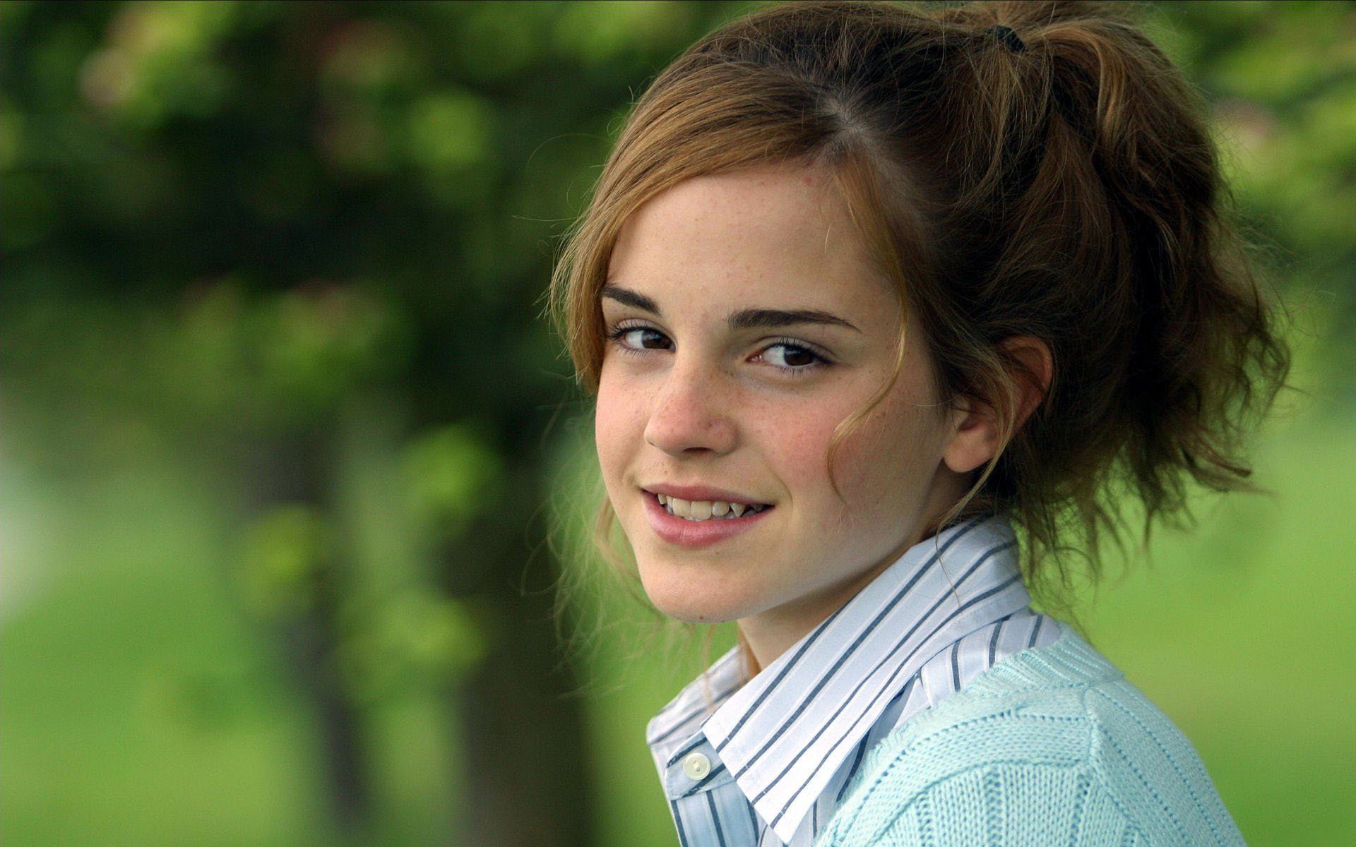 1920x1200 Emma Watson Wallpaper