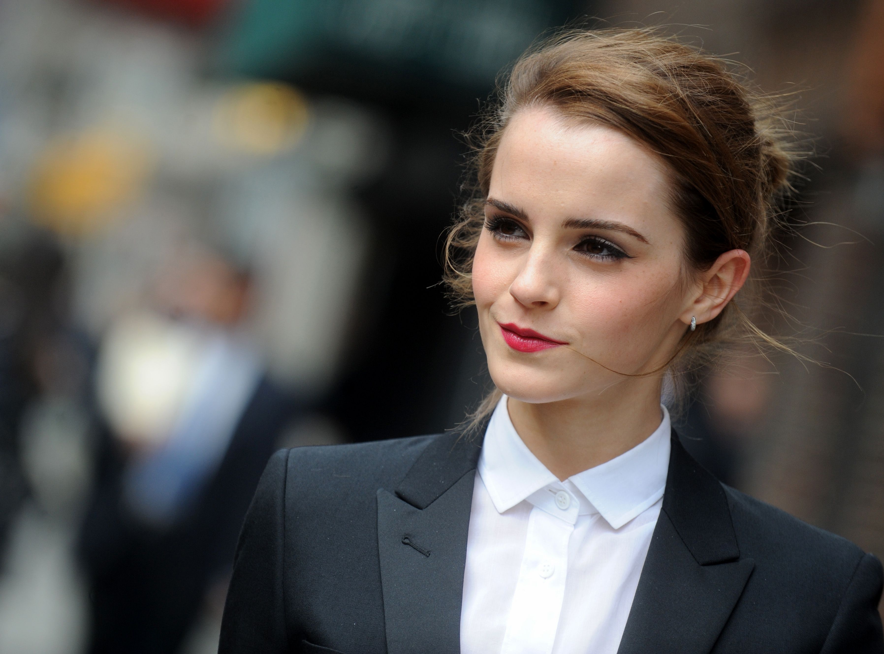 3592x2658 Emma Watson HD Wallpaper: Celebrity