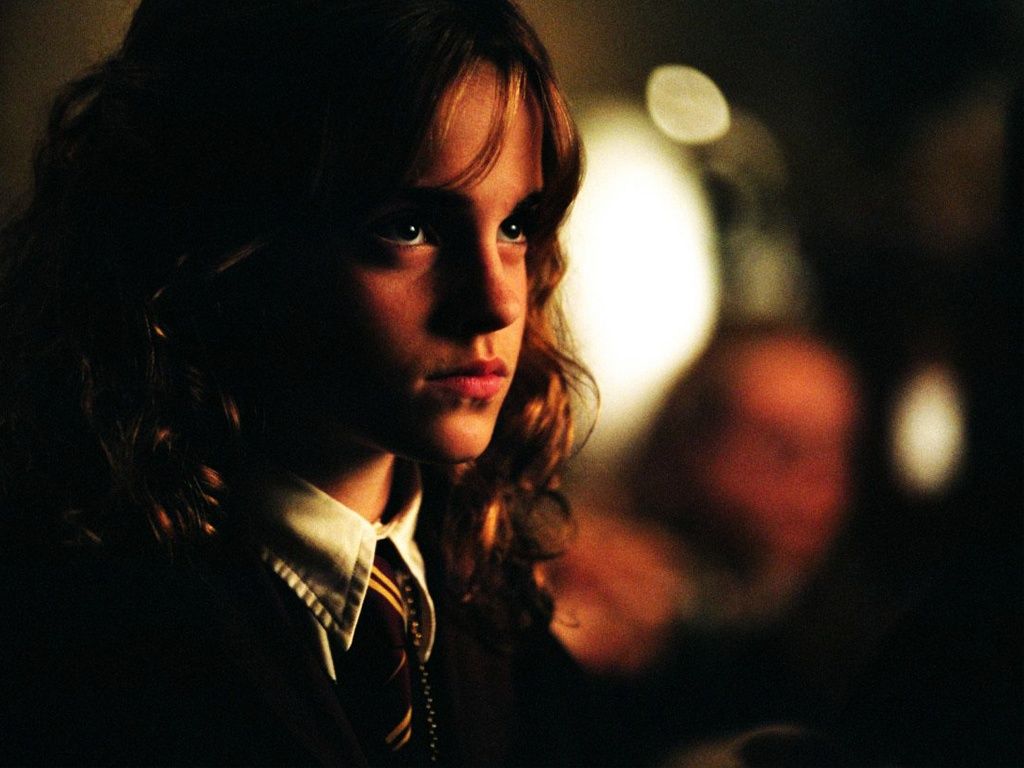 1024x768 Cute Emma Watson Wallpaper. HD