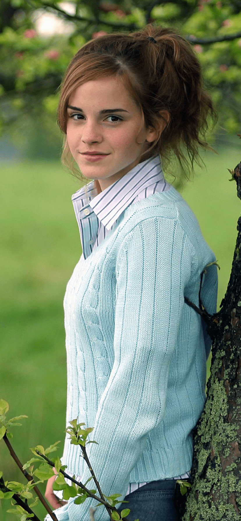 828x1792 Celebrity Emma Watson Phone Wallpaper