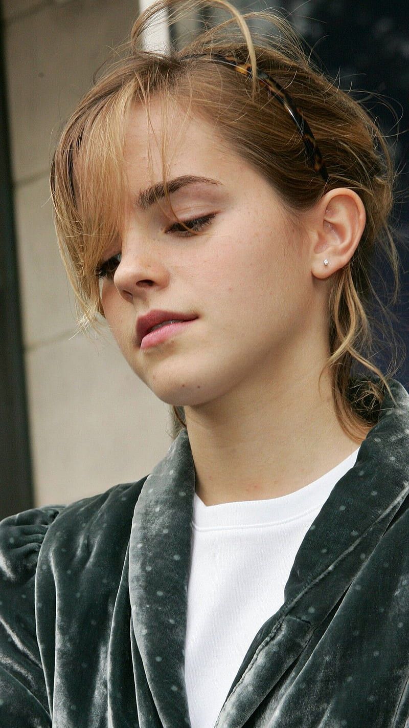 800x1422 Emma watson, actress, cute, emma