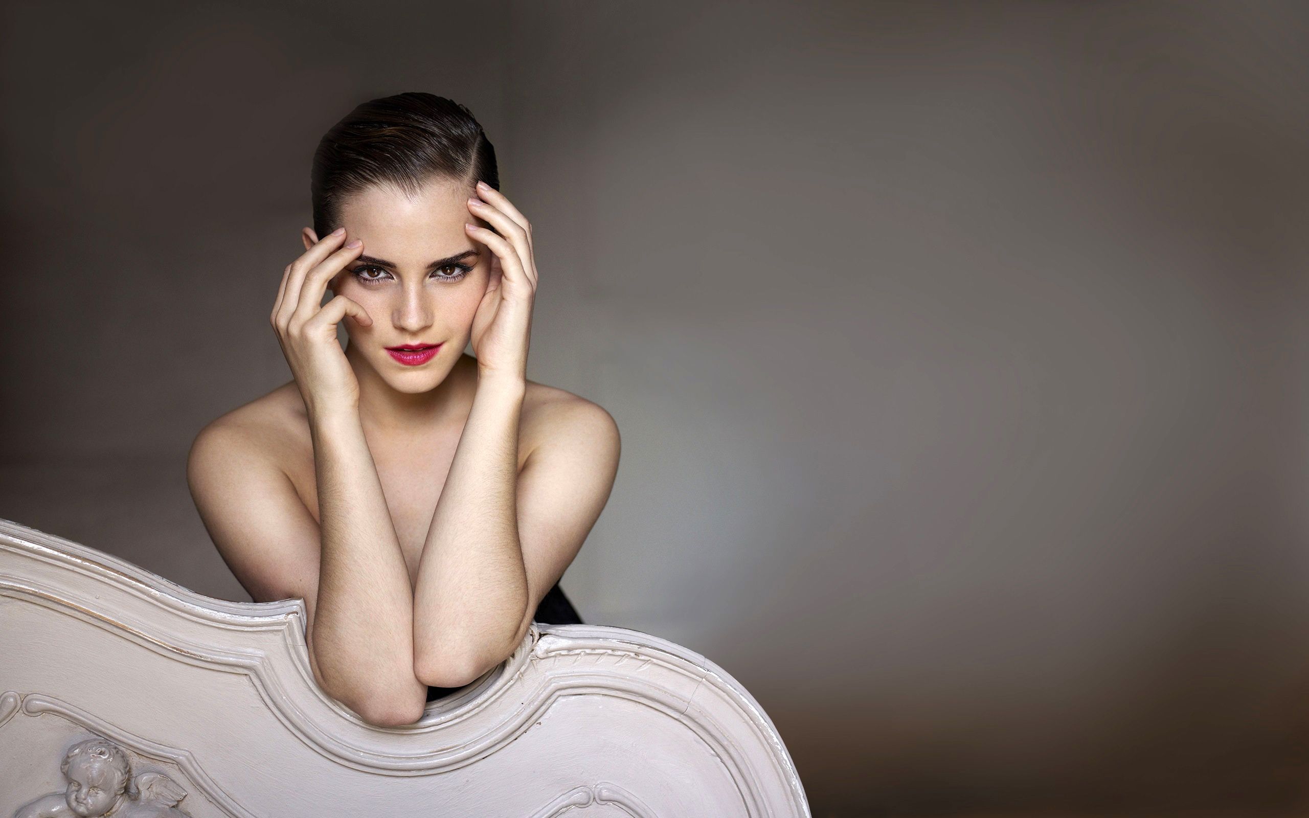 2560x1600 Download Celebrity Emma Watson HD Wallpaper
