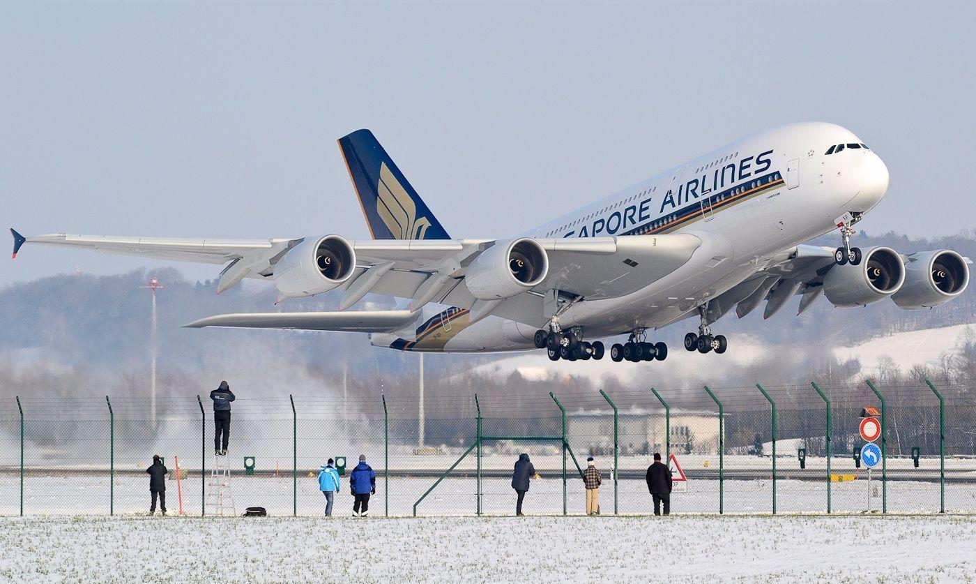 1400x837 A380 800 Of Singapore Airlines Takeoff At Kloten Aircraft