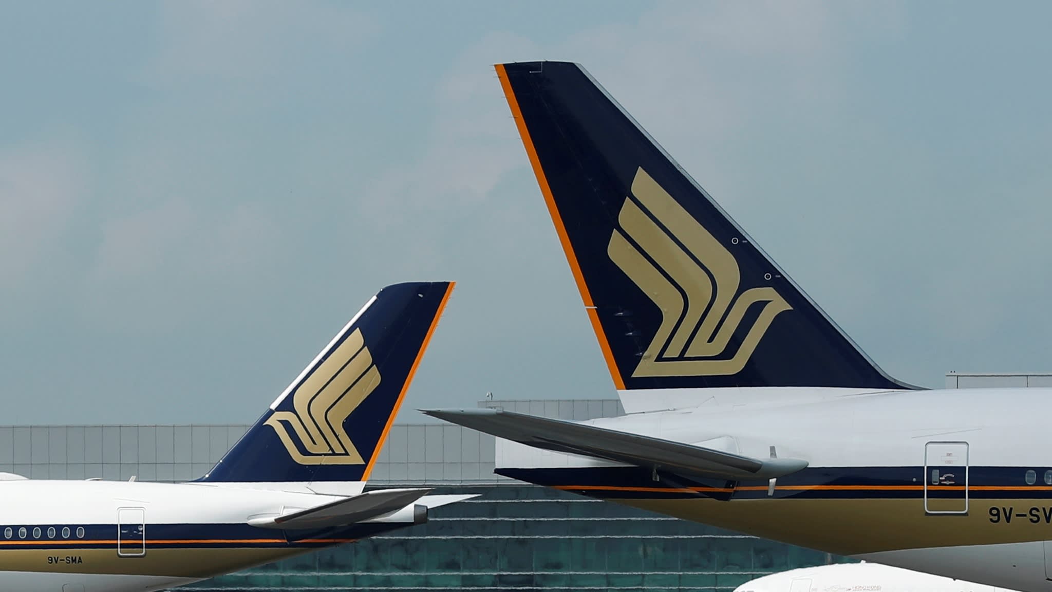 2048x1152 Singapore Airlines' net profit drops 59% as fuel prices rise