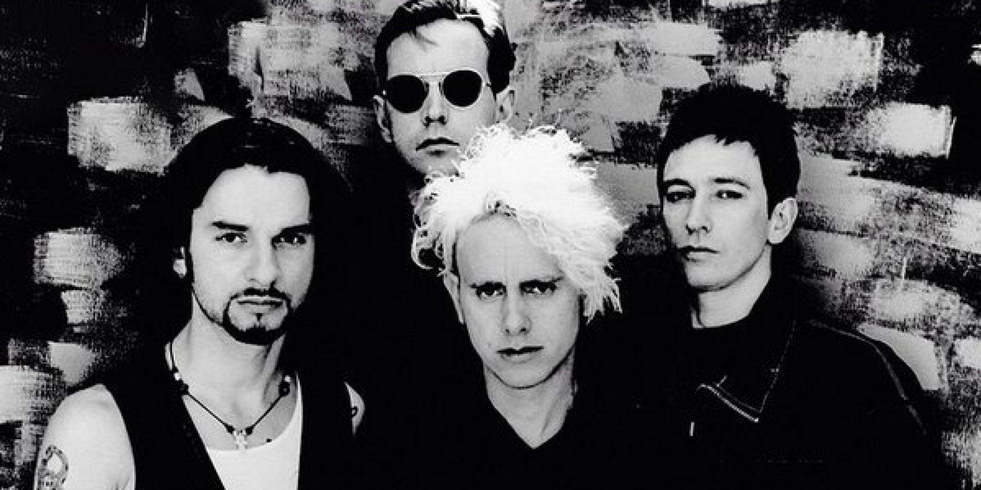 Depeche mode be higher. Группа Depeche Mode. Группа Depeche Mode 1990. Депеш мод 1993. Depeche Mode 80.