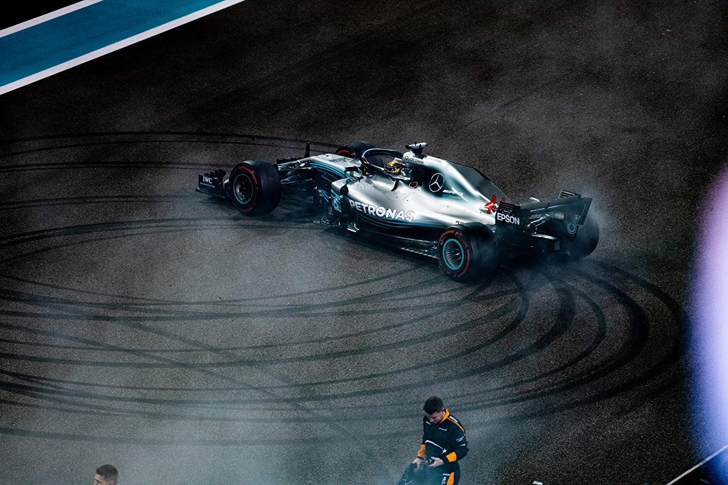1500x999 Formula 1: Drive To Survive Wallpaper