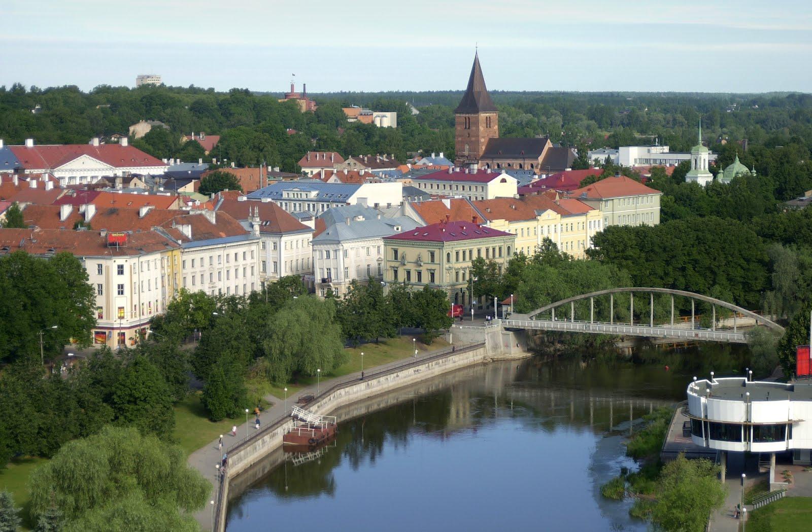 1600x1049 World Tour Zoom: Estonia City Image and Wallpaper