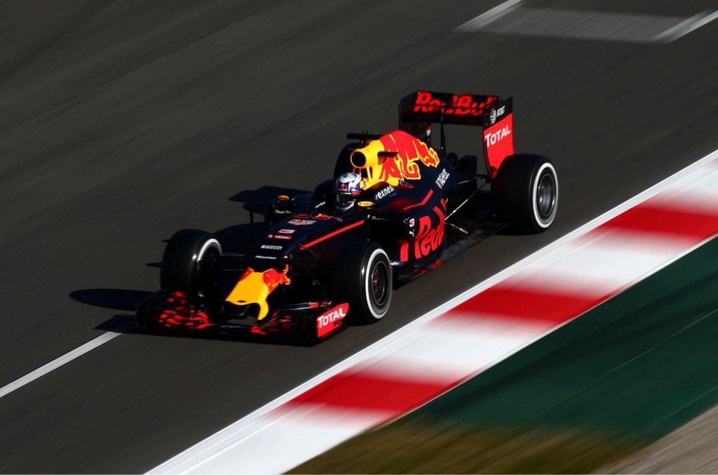 1462x967 Formula 1: Drive to Survive