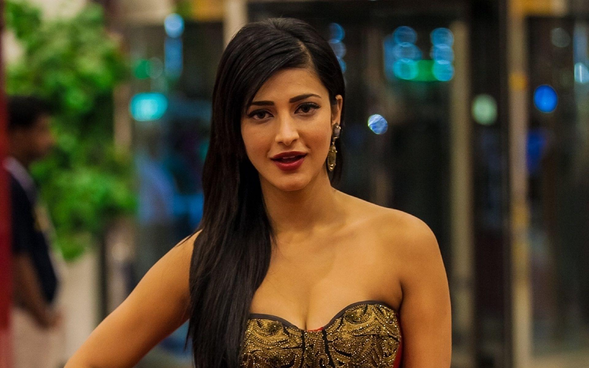 1920x1200 Tollywood and Bollywood Actress Shruti Haasan 4k Wallpaper