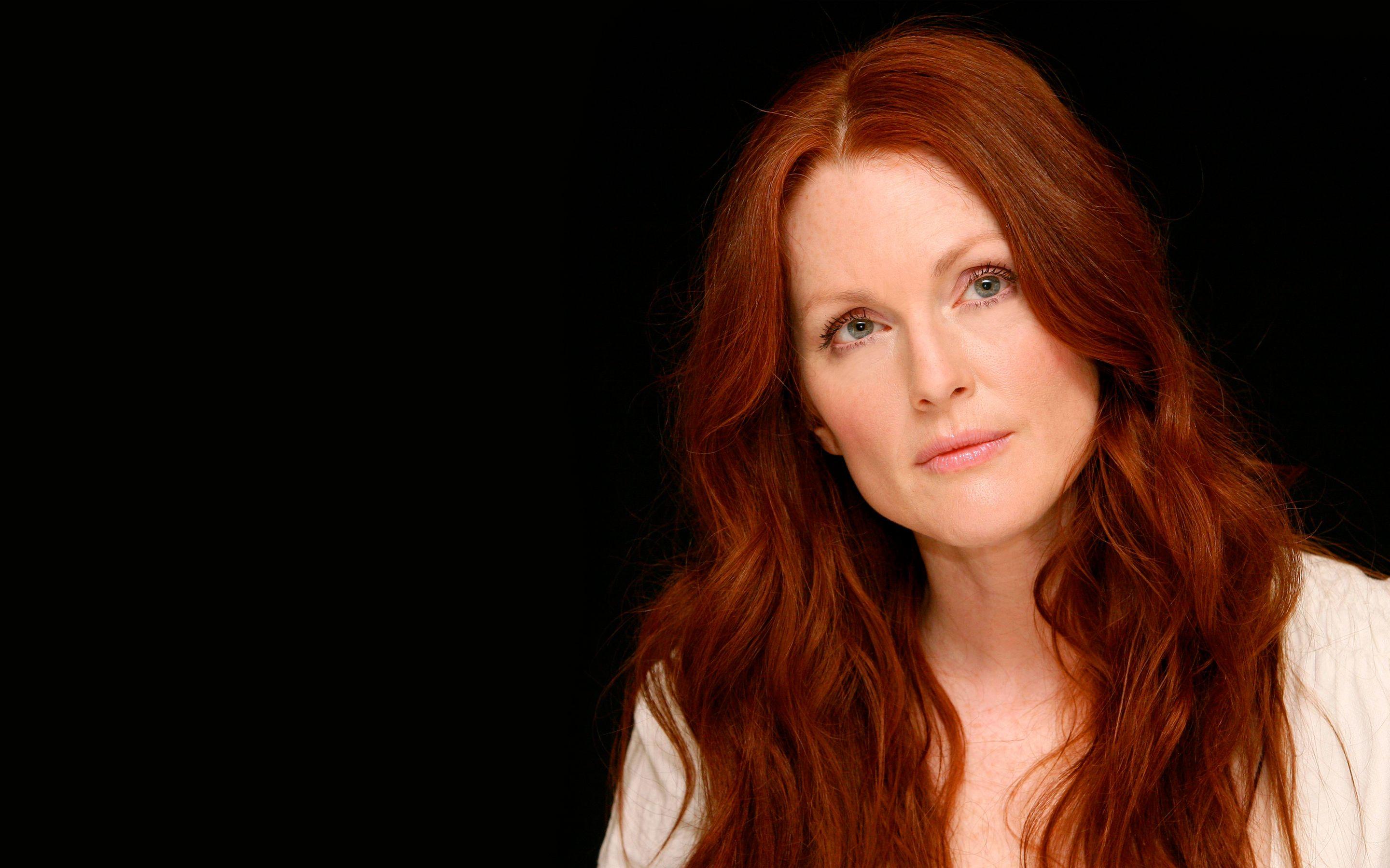 2880x1800 Julianne Moore Wallpaper 3 X 1800