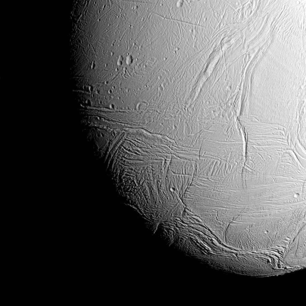 1020x1020 Photos: Enceladus