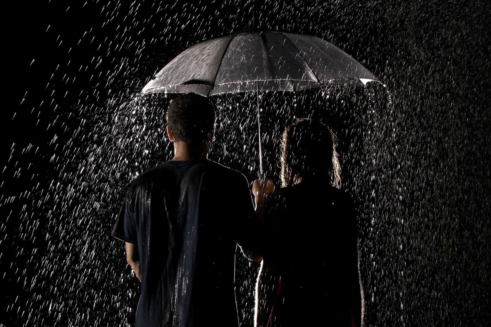 1920x1280 Rain Umbrella Couple wallpaper