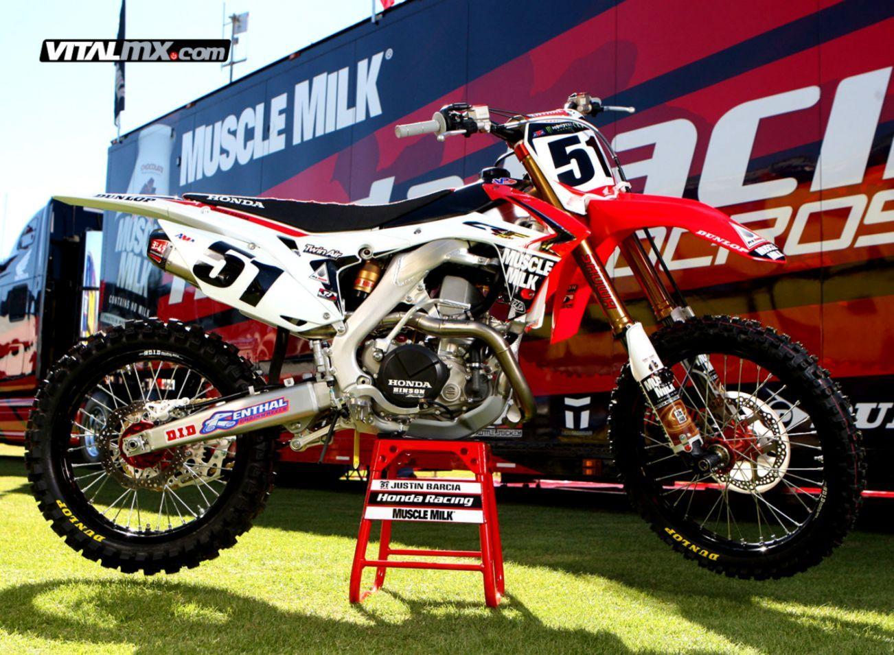 1302x955 Motocross Honda Bike Wallpaper