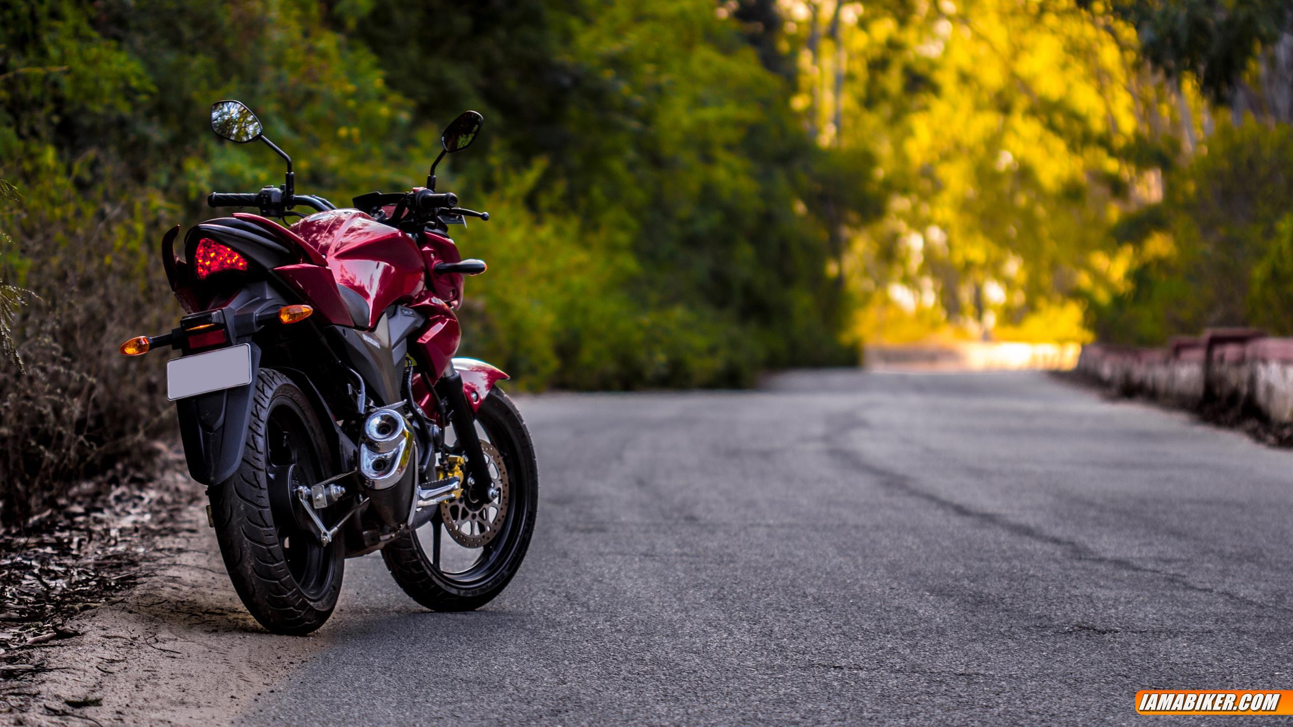 2560x1440 Suzuki Gixxer Wallpaper