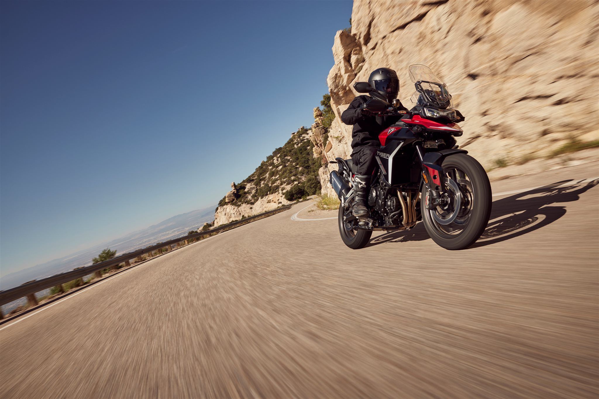 2048x1366 Triumph Tiger 900 GT Pro