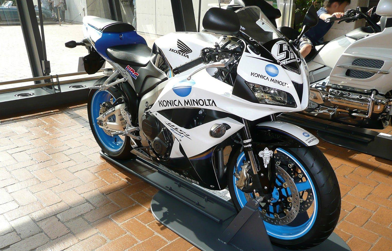 1600x1024 Honda CBR 600RR