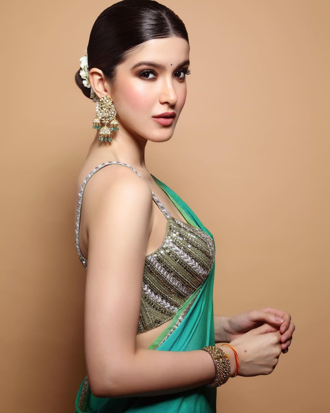 1080x1350 Shanaya Kapoor Spells Elegance
