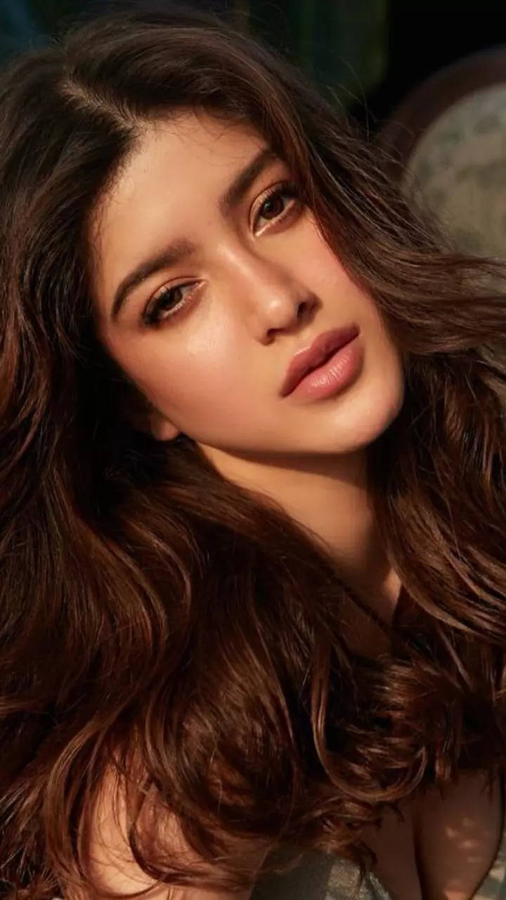 720x1280 big Bollywood debut