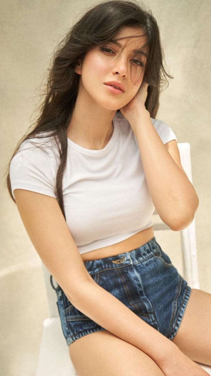 720x1280 Shanaya Kapoor. Web Stories. Manorama