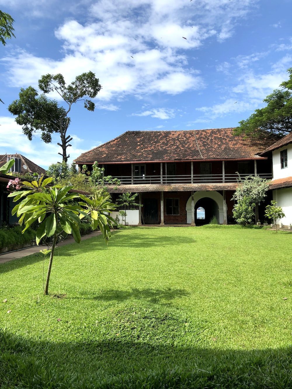 1000x1333 Kerala Village Wallpaper
