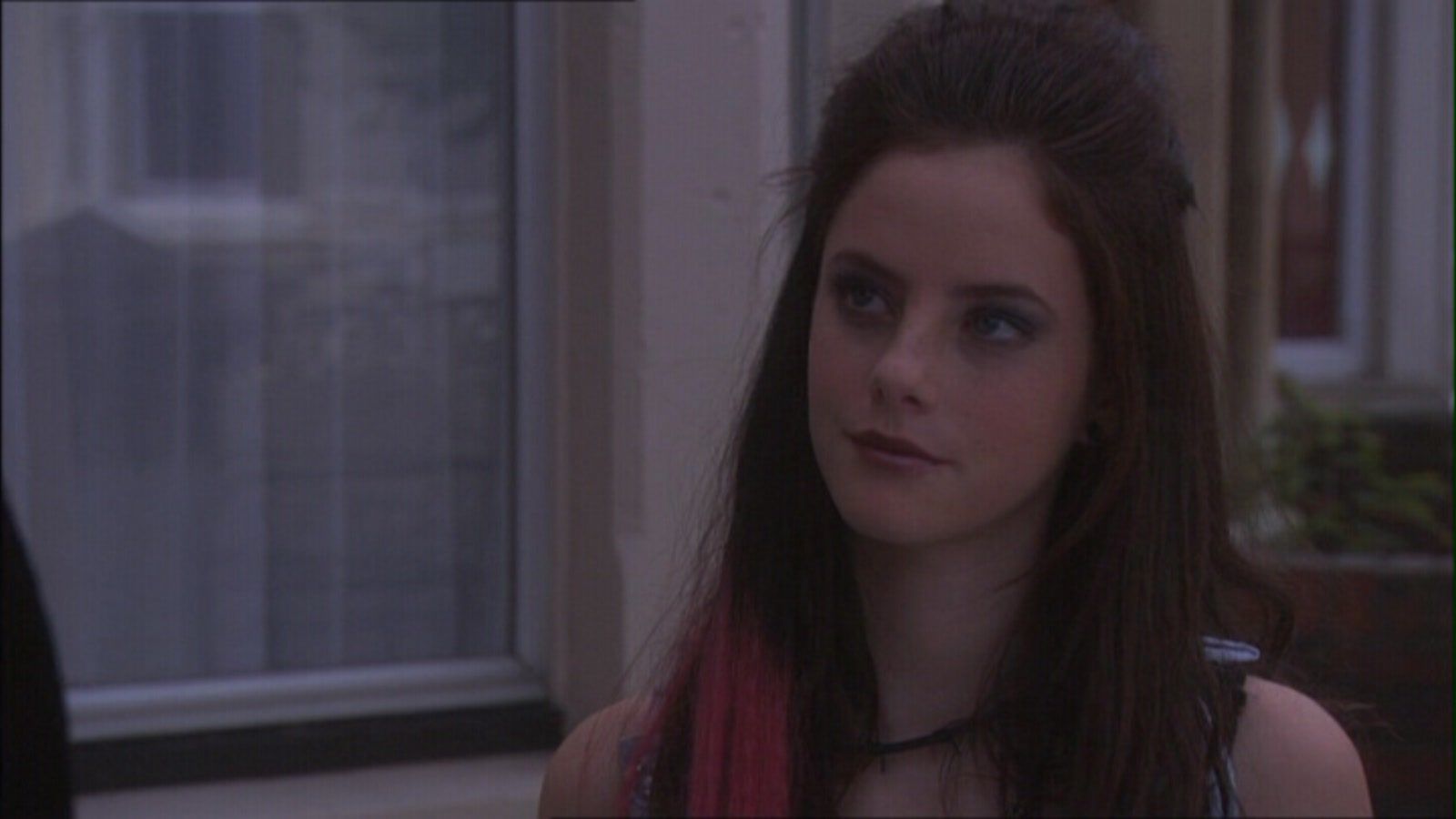 1600x900 Effy Stonem