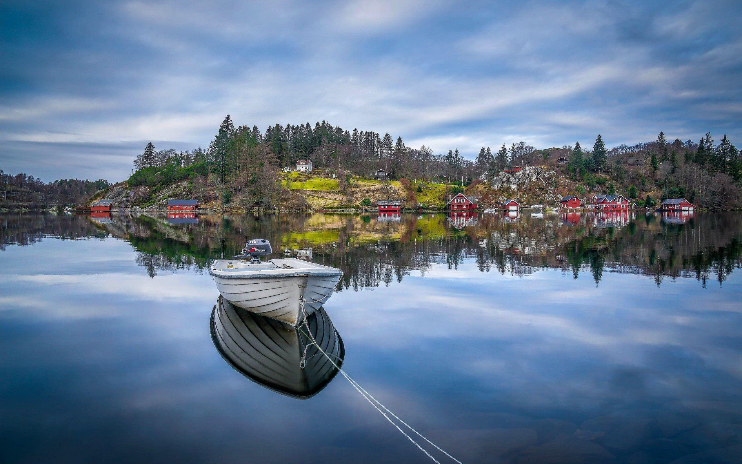 2560x1600 Download wallpaper bay, wooden boat, evening, Egersund