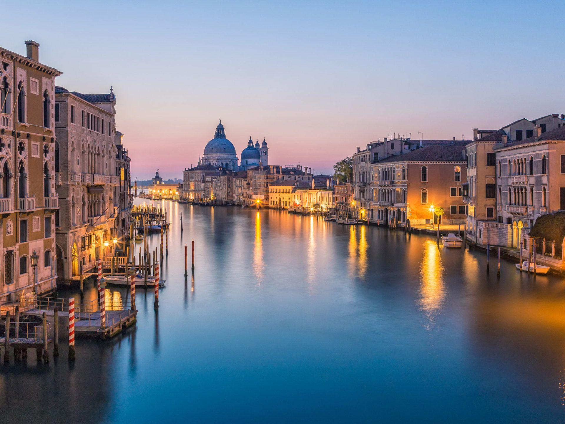 1920x1440 Venice at night Grand Canal Basilica of Santa Maria Italy 4K