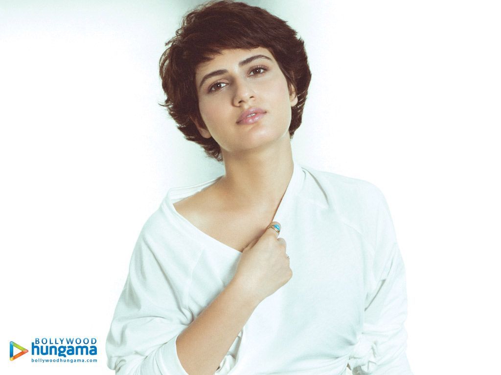1024x768 Fatima Sana Shaikh Wallpaper. fatima