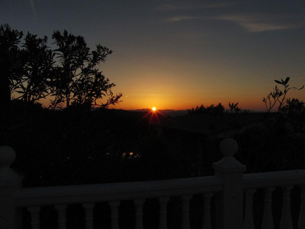1024x768 all new pix1: Wallpaper Andalusia