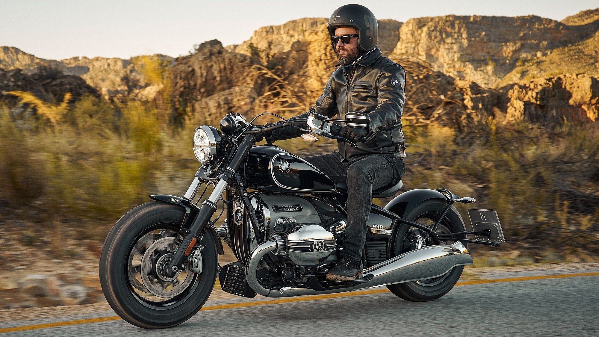 2000x1125 BMW R 18 Wallpaper