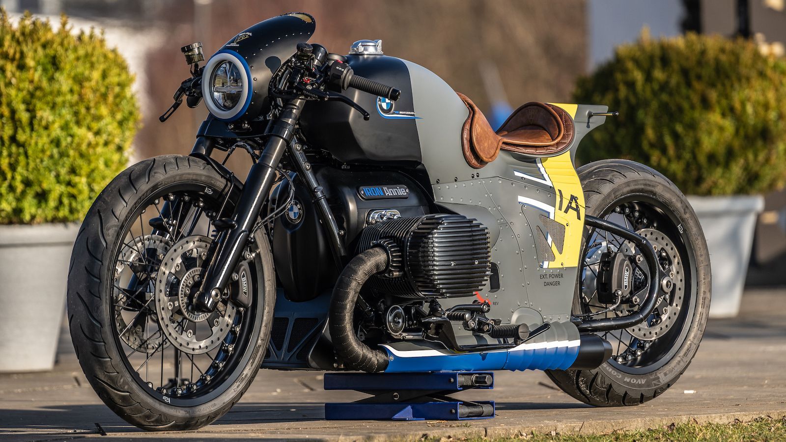 1600x900 This bespoke BMW R18 echoes the Junkers