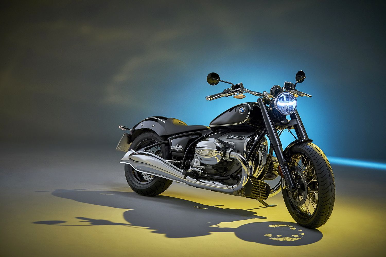 1500x1000 BAVARIAN BEAST: The New BMW R18