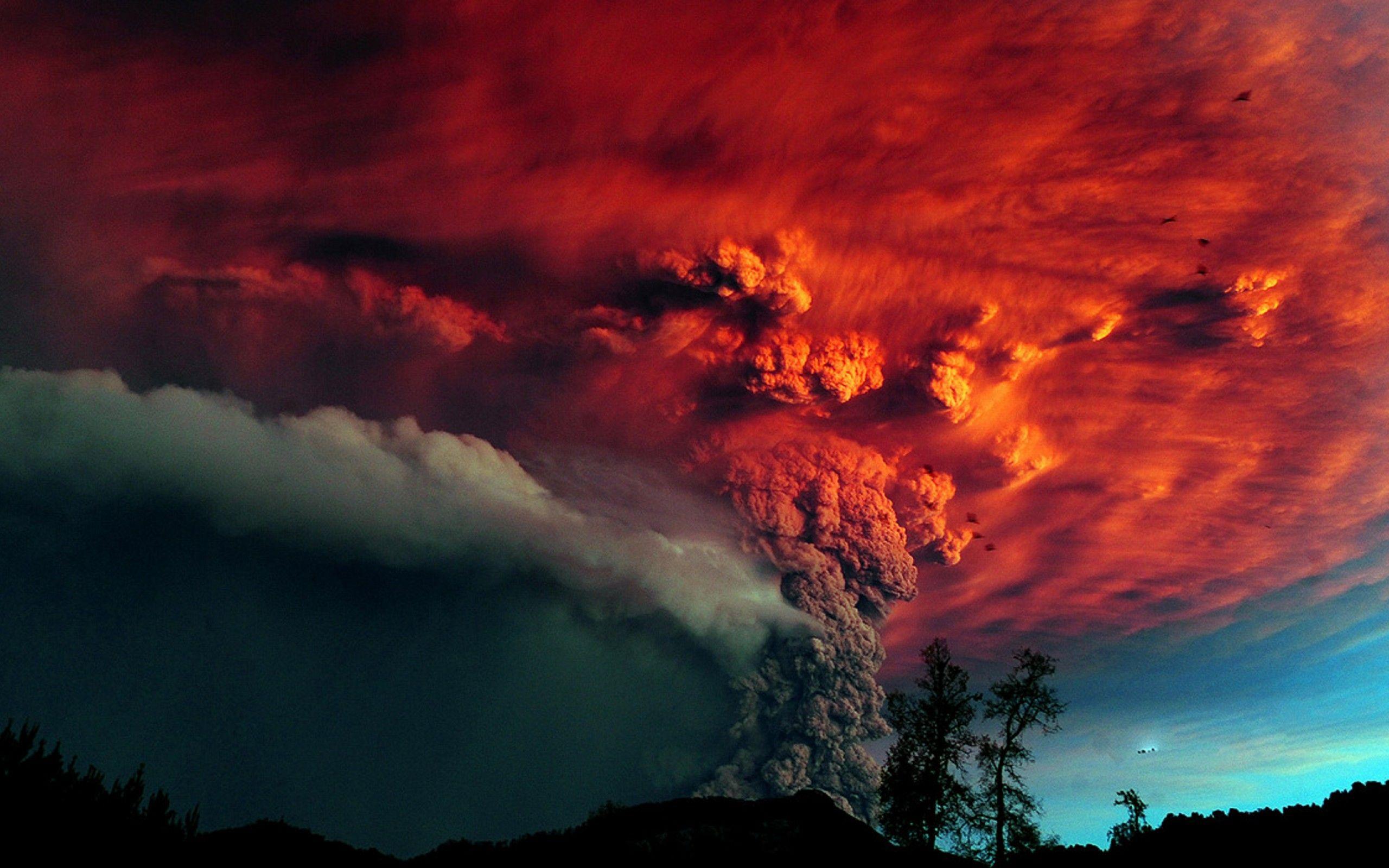 2560x1600 Papua new guinea volcanic eruption