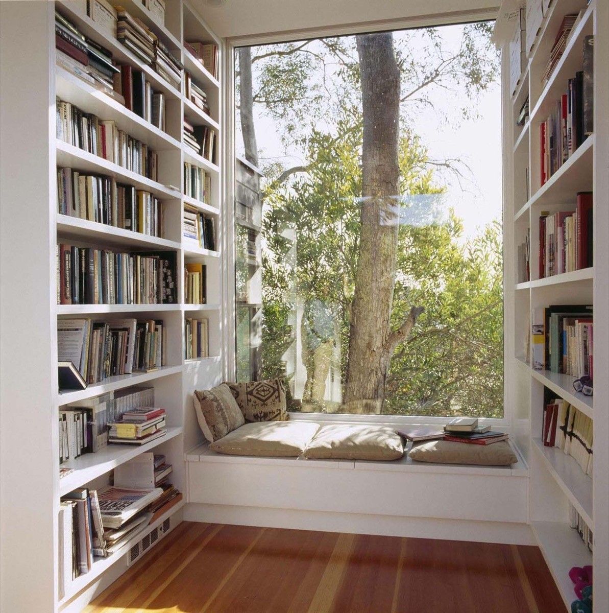 1193x1200 Best Reading Nooks We Have Ever Come
